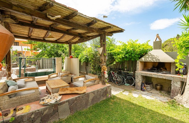 Apartment 'Paguro' with Private Terrace, Wi-Fi and Air Conditioning