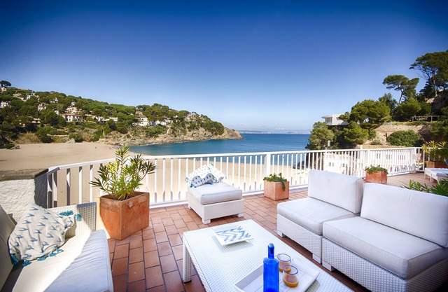 Apartment 'Penthouse Sa Riera' with Sea View, Wi-Fi and Air Conditioning