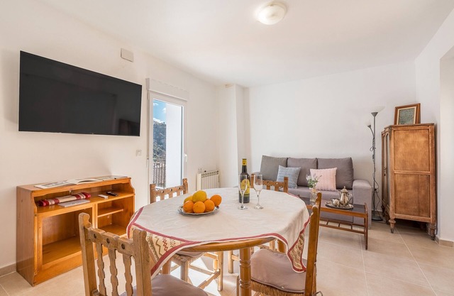 Apartment 'Planta Alta' with Private Terrace