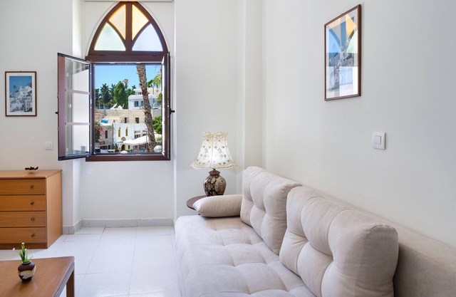 Apartment 'Port House' with Sea View, Wi-Fi and Air Conditioning