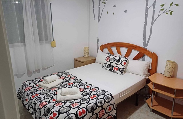 Apartment 'Próximo Basílica Macarena' with Wi-Fi and Air Conditioning