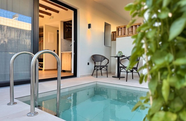 Apartment 'Rostrata' with Mountain View, Wi-Fi and Air Conditioning