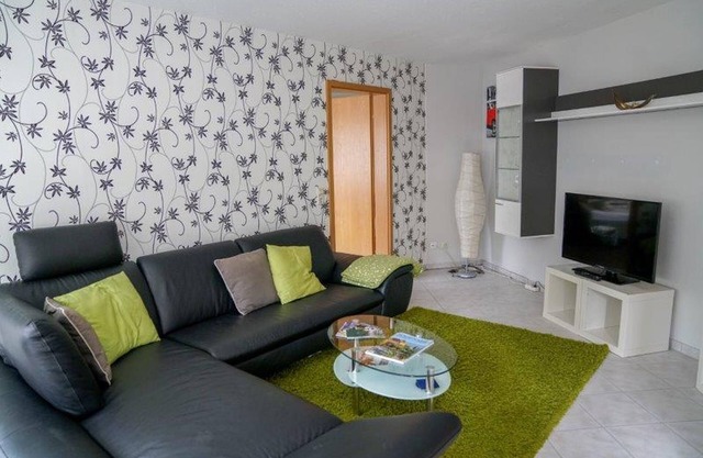 Apartment 'Roth' with Shared Terrace, Shared Garden and Wi-Fi