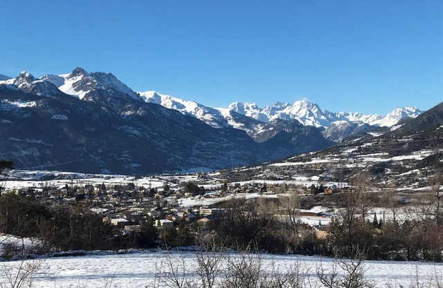 Apartment Saint Sebastien, 3 bedrooms, ground floor with garden, Guillestre