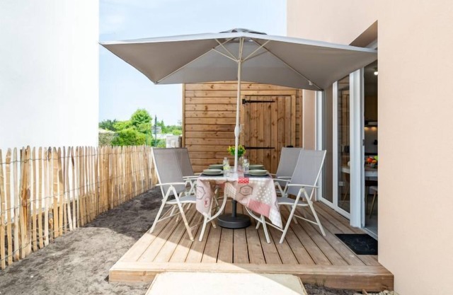Apartment SC H01 by Interhome