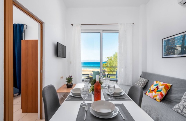Apartment 'Sea Ixia Ialisos' with Private Garden, Wi-Fi and Air Conditioning