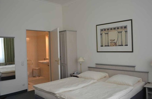 Apartment, shower, toilet, type 4 - Hauptallee apartments