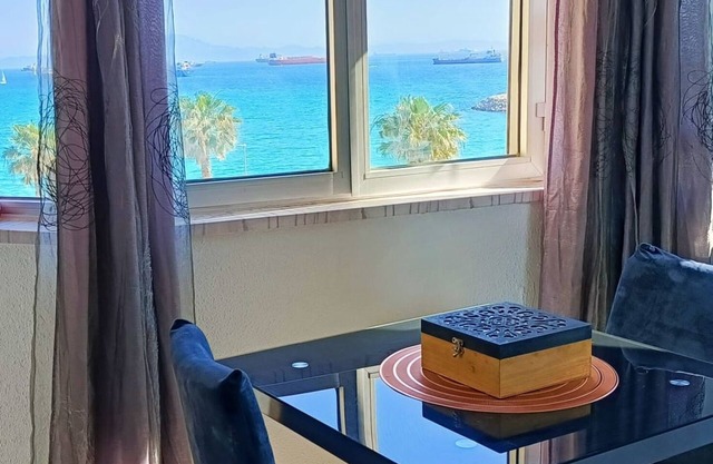 Apartment 'Sol y Mar' with Sea View & Wi-Fi