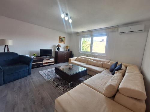 Apartment Sun Sarajevo - FREE garage, air conditioner in all rooms, garden