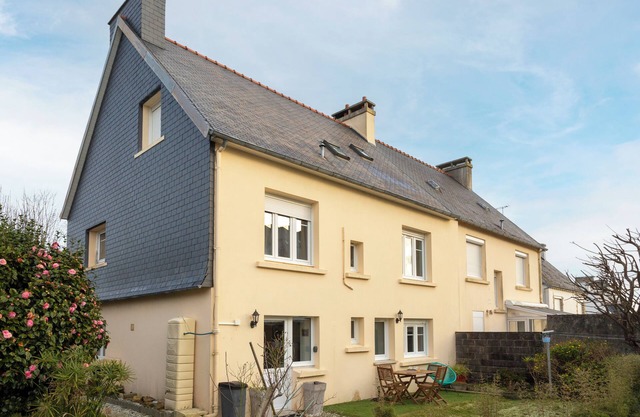 Apartment 'T2 Avec Jardin' with Shared Garden and Wi-Fi