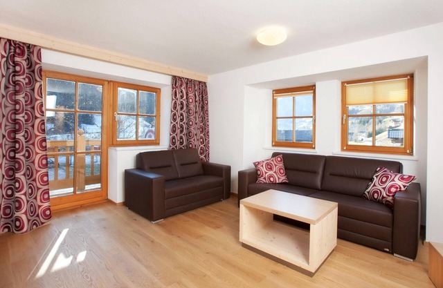 Apartment Wald im Pinzgau near Ski Lift