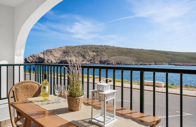 Apartment with 3 Bedroom - great seaview