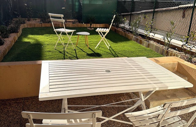 Apartment with garden next to the Promenade des Anglais
