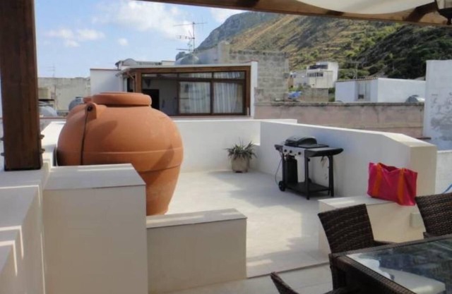 Apartment with large terrace