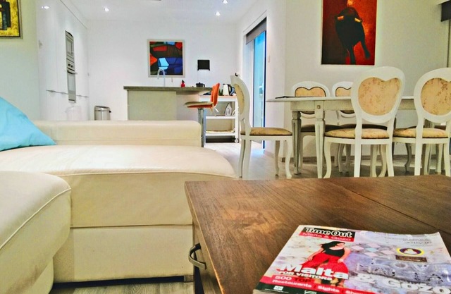 Apartment With Pool Near Beach In St Julians