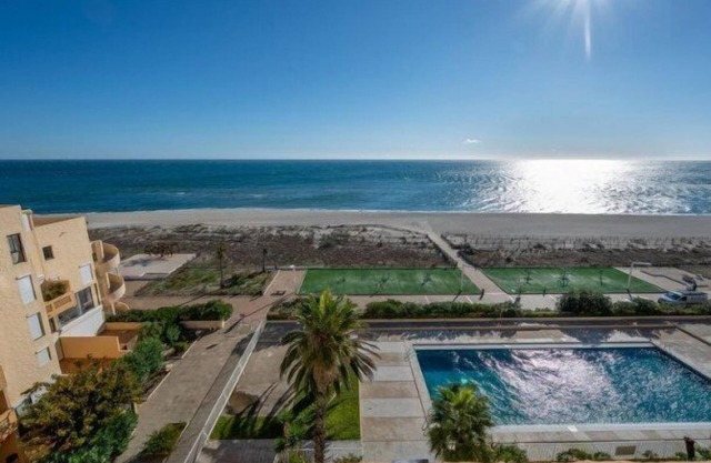 Apartment with sea view, communal pool and private parking 6ARGO506
