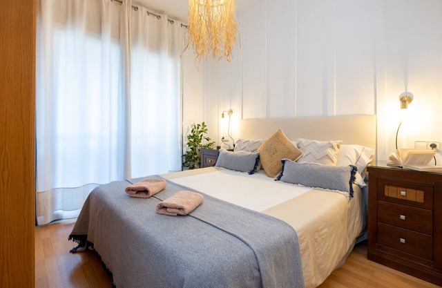 apartment with terrace, garage, wifi, pool, heating, central and quiet