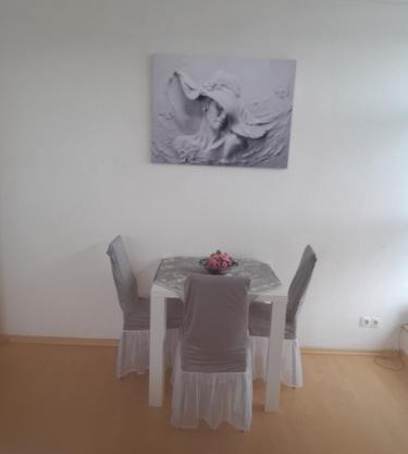 APARTMENTs LEONARDO