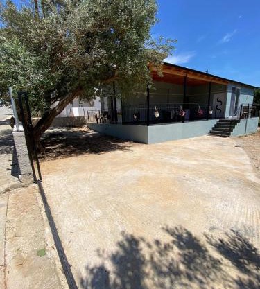 Apartments Tini Ksamil