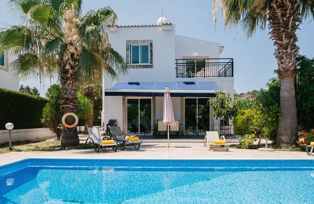 Aphrodite - 3 Bedroom Villa with Swimming Pool