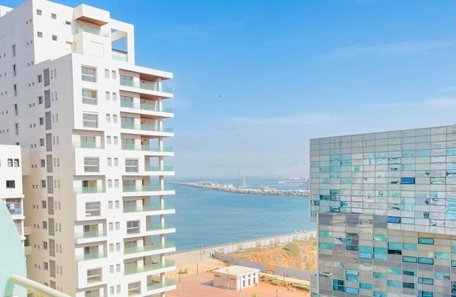 App53- Luxurious sea-facing studio on the 8th floor of the Casablanca Marina