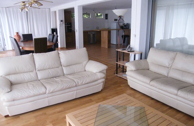 Appart. 3 Chambres Proche Paris, 120 m2 -proche Tramway