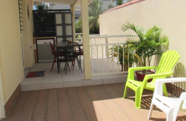 Appart at 5 min from the airport, located mid-south mid-center (business trips)