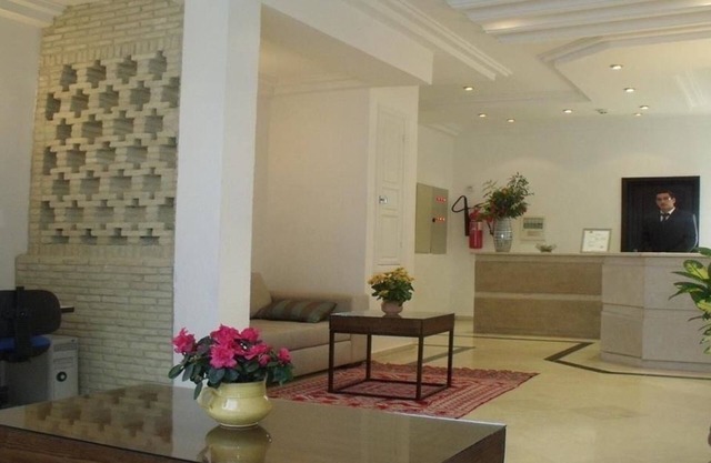 Appart Hotel Castilia Suites
