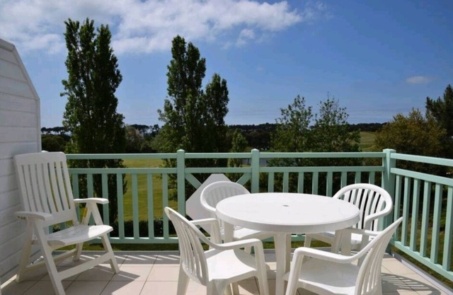 Appartement 4 Personnes, VUE Degagee Golf, Acces Parc Aquatique Gratuit