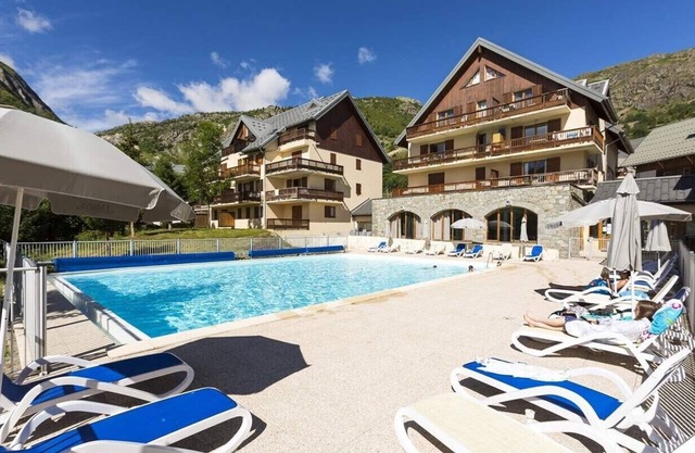 Appartement 4/6 Personnes Dans Joli Village de Montage