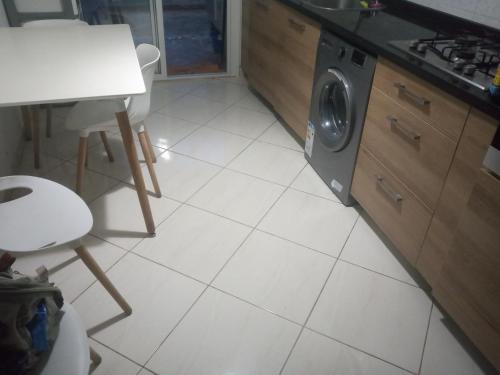 Appartement équipé à akid lotfi oran
