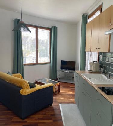 Appartement 35 m2 1er étage 200 m de la mer avec jardin