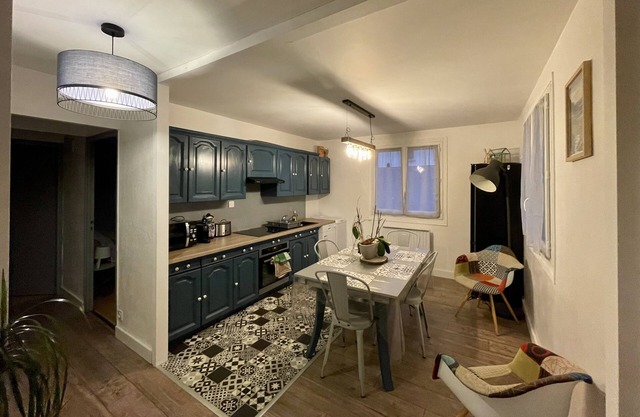Appartement Cosy Dans Résidence Calme Cheminée Jardin vue sur la Montagne