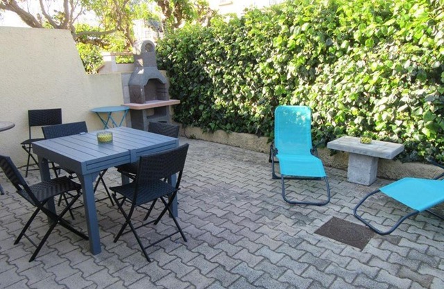 Appartement climatisé avec grande terrasse, proche plages et équipé pour 5 personnes - FR-1-326-657