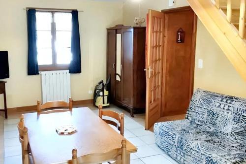 Appartement confortable à Mesnay - 70 m² - Balcon privé