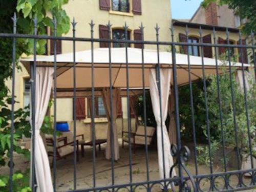Appartement confortable à Roanne avec jardin et parking