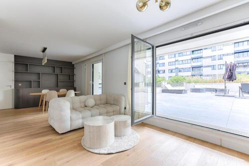 Appartement de luxe avec terrasse 3BR Levallois