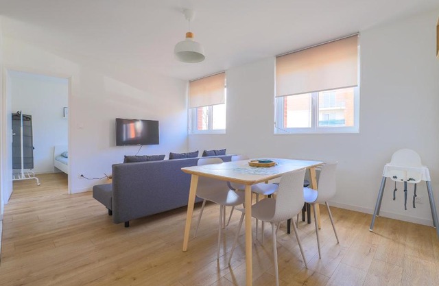 Appartement Familial - Avec Parking Privé Gratuit