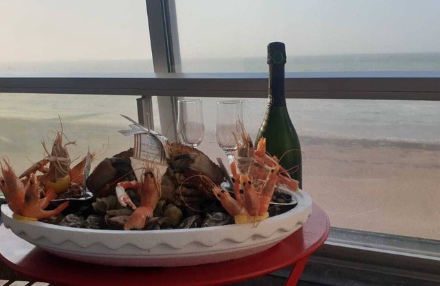 Appartement VUE Mer-acces Direct Plage