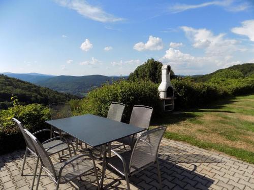 Appartement In Langfurth Mit Kleinem Balkon