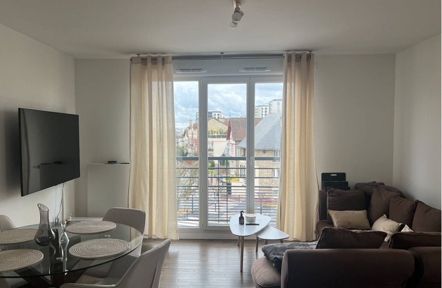 Appartement Lumineux 2 Chambres Proche Paris