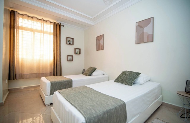 Appartement Lumineux et Proche de L'aeroport de Crocopark et du Souk Inezgane