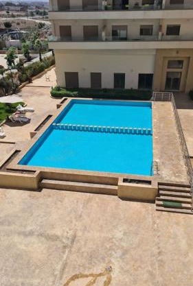 Appartement neuf avec Plage, Piscine, Wifi à Zenata-Eco-City