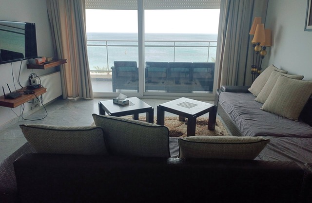 Appartement Pieds Dans et vue mer au Coeur de la Zone Touristique