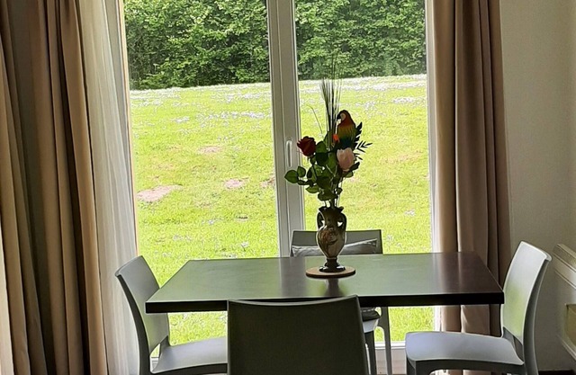 Appartement Privé Avec Piscine Chauffée, Wifi et Parking Gratuits