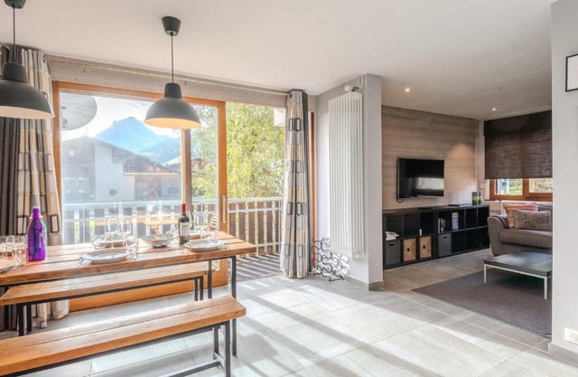 Appartement rénové 3 pièces avec balcons, proche pistes et centre de Morzine - FR-1-754-68