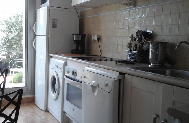 Appartement Situé à Mougins, au Pied de Tous Commerces et à la Limite de Cannes
