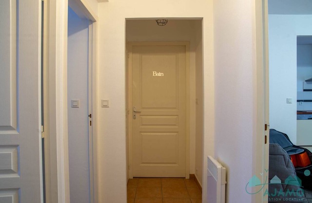 Appartement T3 Lumineux à Quelques Mètres de la Plage de Sables-d'or-les-pins