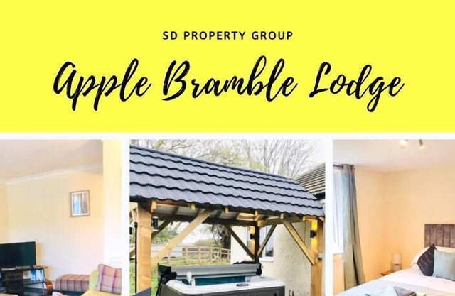 Apple Bramble Lodge with Hot Tub