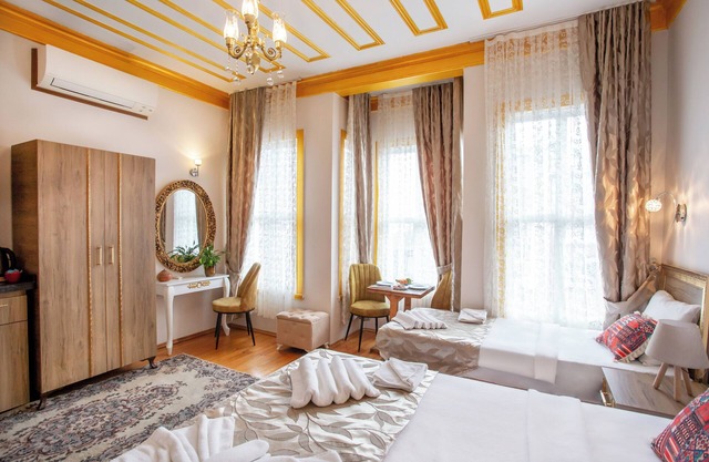 April Story Apart Hotel